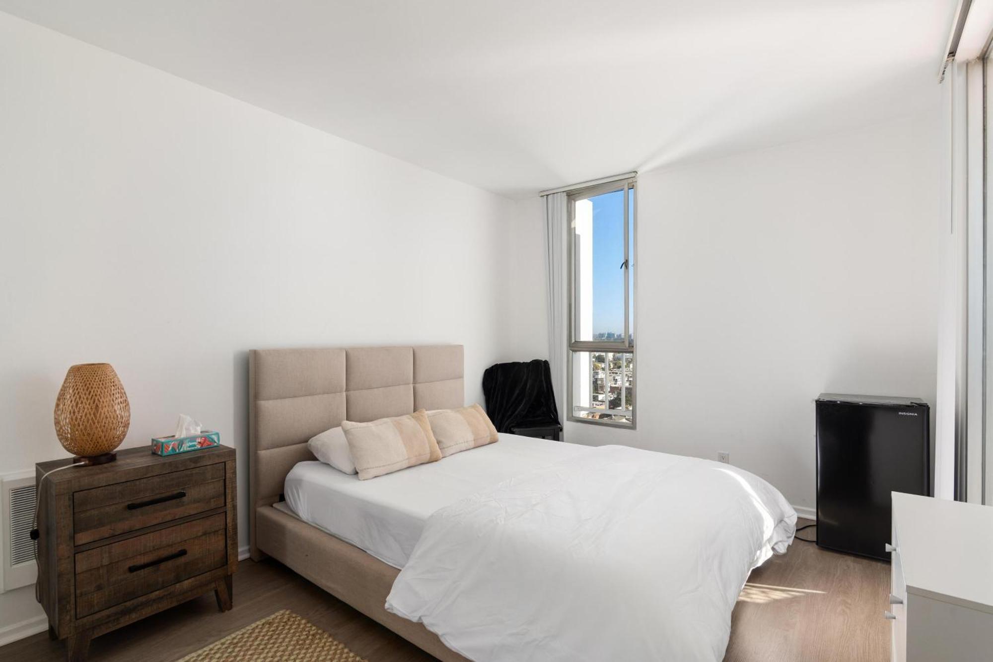 The Violet-santa Monica Highrise Front&view * Los Ángeles